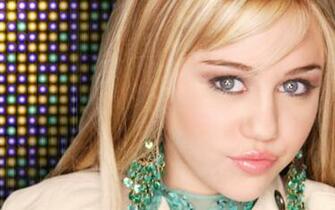 Wallpaper Wrecking Ball Miley Cyrus S Naked Video