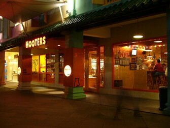 Singapore Hooters Wallpaper Desktop Online