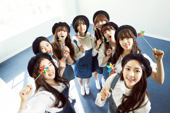 Oh My Girl Wallpaper