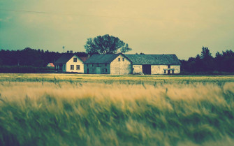 Farmhouse Desktop Wallpaper