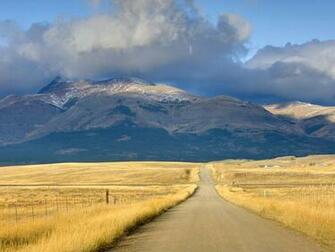 The Montana Plains Near Glacier National Park In Full Screen