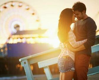 Love Romantic Boys And Girls Wallpaper Pictures