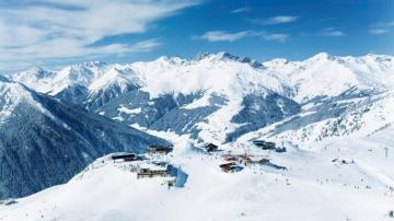 Skiing Desktop Background Group