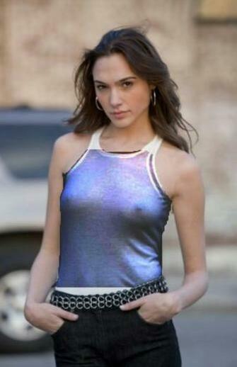 Gal Gadot Hot Image Pics And Wallpaper New Trends In Usa