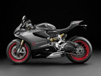Ducati Panigale First Looks