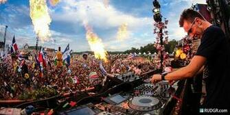Disfruta De Tomorrowworld Desde Los Ojos Nicky Romero