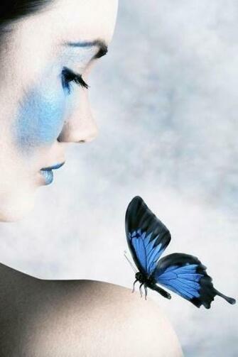 Cyan Beauty iPhone HD Wallpaper