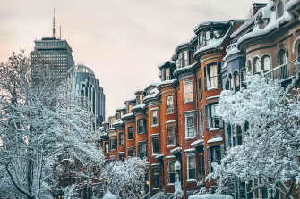 Tips For Taking Beautiful iPhone Photos In The Snow According