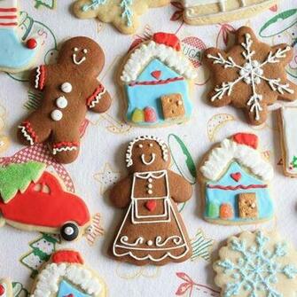 Cute Assorted Holiday Christmas Cookies Wallpaper Screensaver For