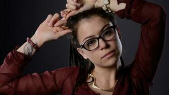 Tatiana Maslany Orphan Black Brunette Actress Wallpaper