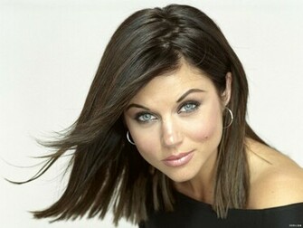 Tiffani Amber Thiessen Desktop Wallpaper In Widescreen