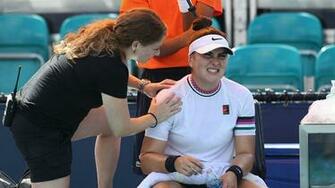 Injured Bianca Andreescu Retires In Miami To Put Anett Kontaveit