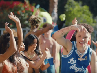 Lil Mosey S Blueberry Faygo Music Video Is An Epic Pool Party