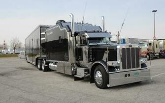 Peterbilt Semi Truck Wallpaper