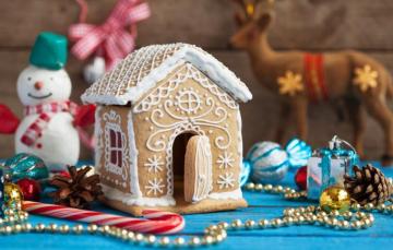 Wallpaper Holiday Toys New Year Christmas Deer Beads House