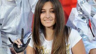 Michael Jackson S Daughter Is Lovey Dovey With Boyfriend