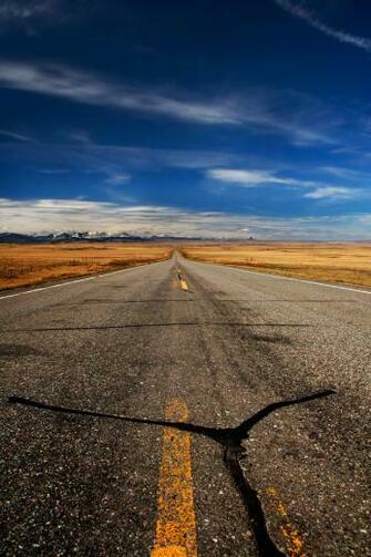 Open Road iPhone Wallpaper
