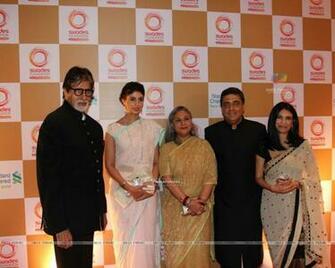 Wallpaper The Bachchans At Swades Foundation Fundraiser