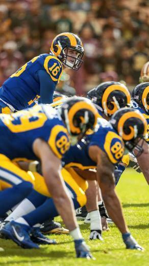 Henry Gray On La Rams Nfl Ram Wallpaper