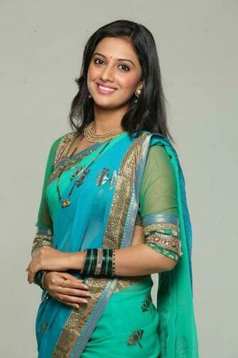 Tejashri Pradhan Marathi Actress Photos Biography Wallpaper
