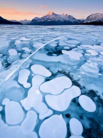 Stunning Ios Wallpaper Available On Apple