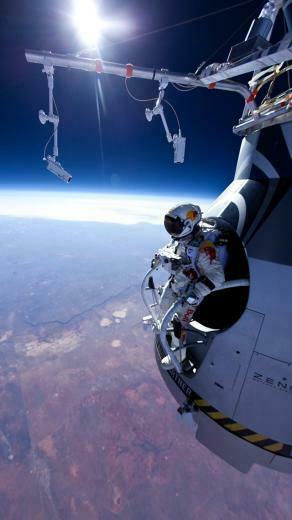 Felix Baumgartner Space Jump iPhone Wallpaper HD