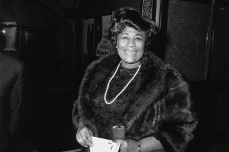 Ella Fitzgerald In Fur Attire Wallpaper