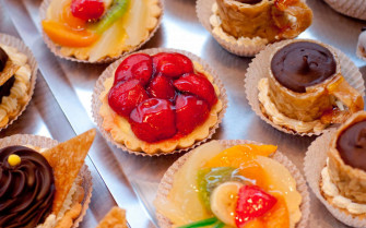 Variant Delicious Tart Wallpaper