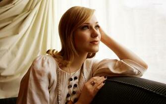 Evan Rachel Wood Wallpaper Image Photos Pictures Background
