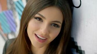 Victoria Justice Wallpaper