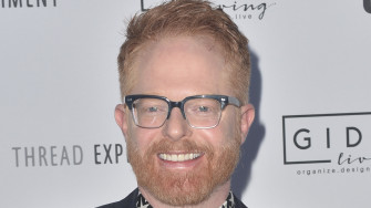 Jesse Tyler Ferguson Is Coming Out With A Cookbook Wallpaper
