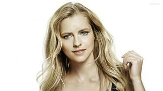 Teresa Palmer Wallpaper High Resolution And Quality