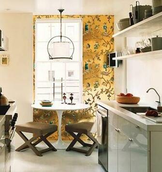Gold Chinoiserie Pattern Wallpaper