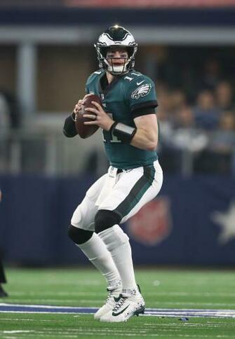 Eagles Pick Up Carson Wentz S Option
