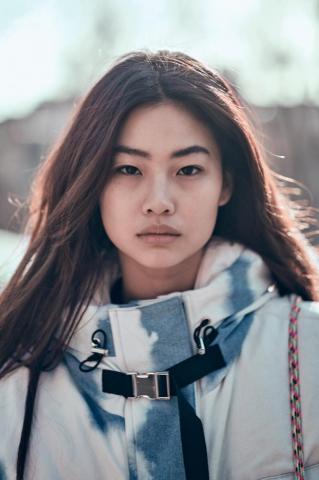 Jung Ho Yeon Wallpaper Verity Lane