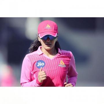 Harleen Deol Boyfriend Age Height Instagram Photos Batting Stats