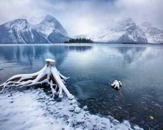 Desktop Wallpaper Winter On The Mountain Lake