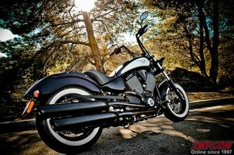 Harley Davidson Street Bob Vs Victory High Ball