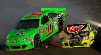 Danica Patrick Hits A Wall At Nascar Sprint Cup Subway Video