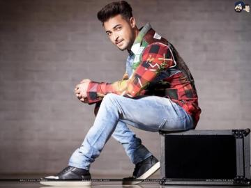 Aayush Sharma In A Dashing Shot
