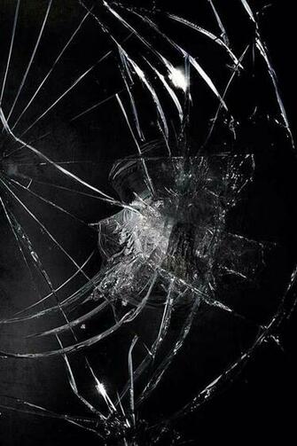 Broken Screen Wallpaper On iPhone