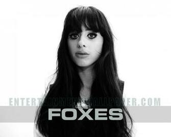 Foxes Wallpaper Singer