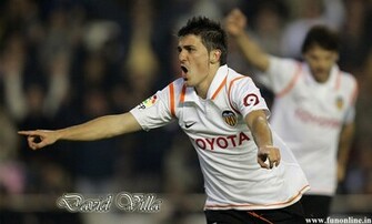 David Villa Playing For Valencia