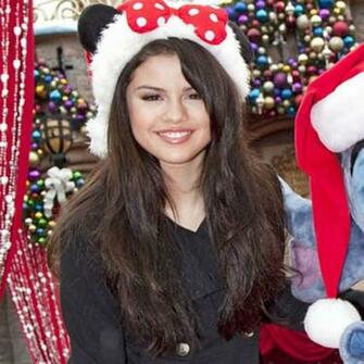 Selena Gomez Christmas Santa