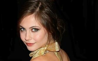 Beautiful Willa Holland HD Wallpaper Wallpaperpick