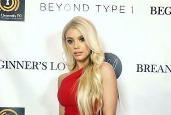 Kaylyn Slevin At Raquel Beginner S Love Ep Release Party