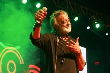Lucky Ali Concert At Malad HD Gallery Social News Xyz