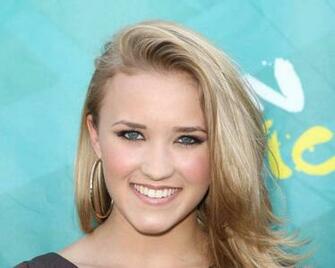 Emily Osment Wallpaper