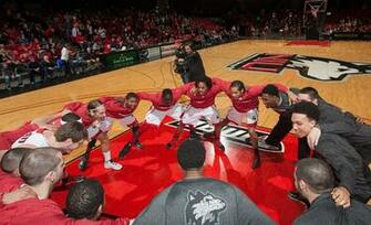 Niuhuskies The Northern Illinois Official Athletic Site