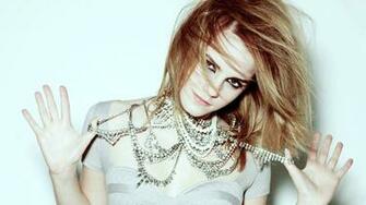 Emma Watson HD Wallpaper